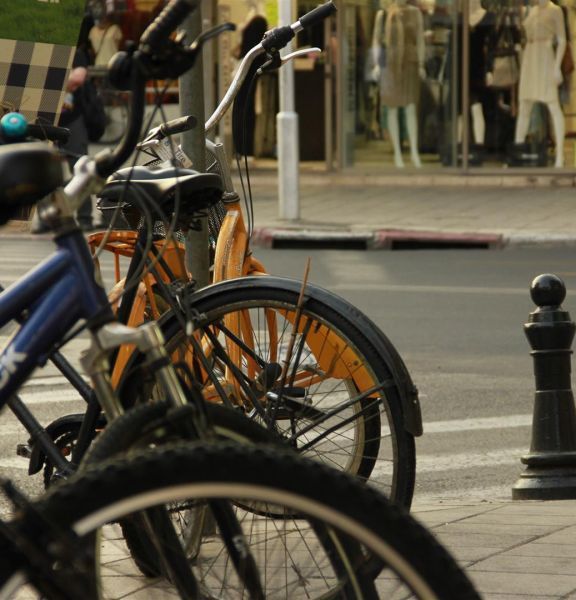 תמונה של רחוב קינג ג'ורג' - אל מורדות הכרמל - למטייל בישראל (טיולי)