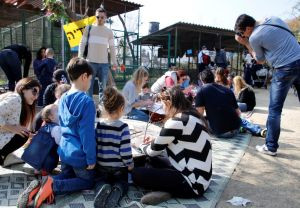 החווה בגבעה: פינת חי משפחתית במרכז הארץ