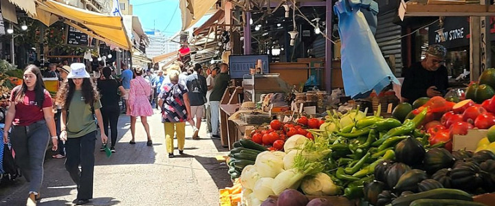 סיור אוכל בשוק הכרמל - טעימות אוכל בשוק הכרמל: סיור שמע קולי-נרי עם שוק EAT (1)