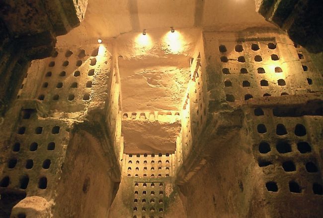 אחת מהמערות המרשימות במקום | צילום: גן לאומי בית גוברין