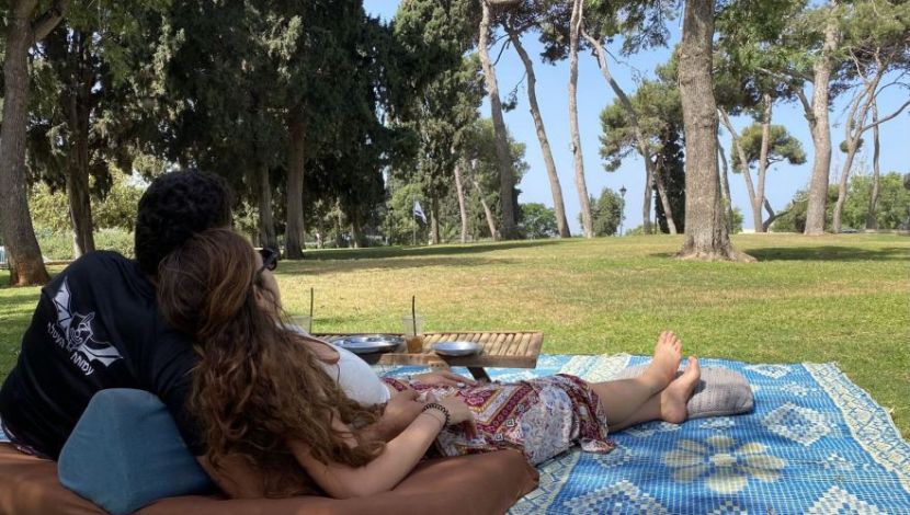 יוצאים להתאוורר: עגלות קפה בסמוך למרחב מוגן (1)