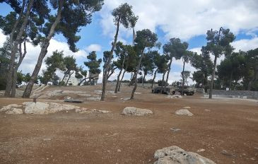 גבעת התחמושת (2)