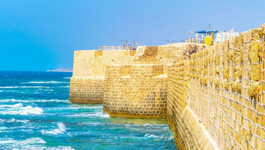 חומות עכו העתיקה | צילום: depositphotos / Dudlajzov