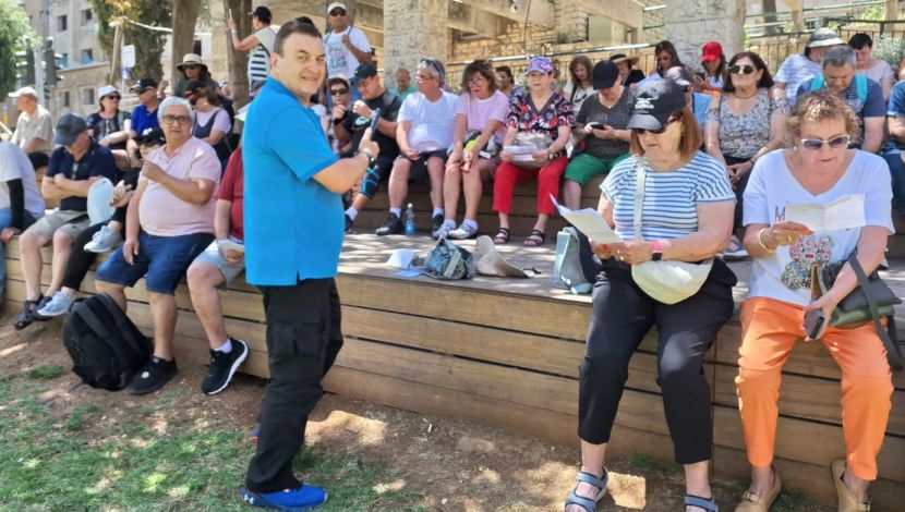 טיול לדינו בירושלים - פריטור מוזיקאלי בעקבות הלדינו בירושלים (1)