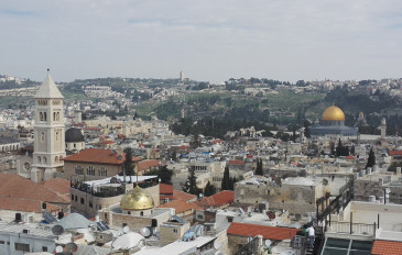 תצפית על העיר העתיקה - על ארבעה טיולים דיברה התורה: מסלולים מההגדות לפסח (2)