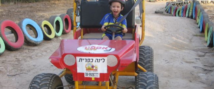 ג`יפים לילדים בנהיגה עצמית - ג'יפים לילדים בקיבוץ כיסופים (1)