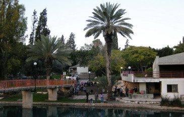 השיטה שסימנה את גבולות הארץ - חומה ומגדל. (3)