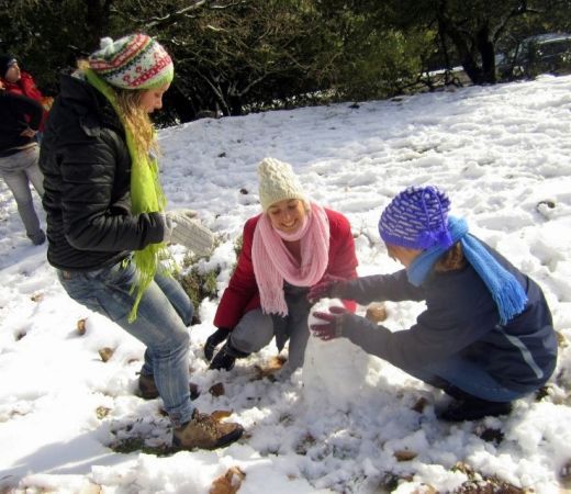 תמונה של צבע לבן טרי: 5 מקומות שווים לשחק בשלג - למטייל בישראל (טיולי)