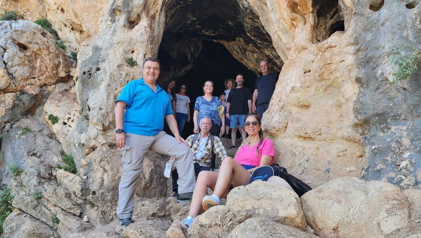 טיול פריחה סתווית ברכס אצבע בכרמל - פריטור פריחה סתווית ברכס אצבע בכרמל (1)