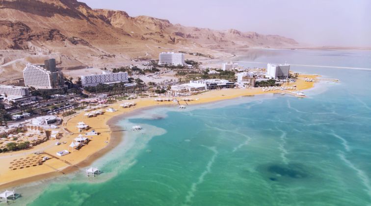 תמונה של גשר לחופש: מלונות להתפנק בהם עם המשפחה בחגים - למטייל בישראל (טיולי)