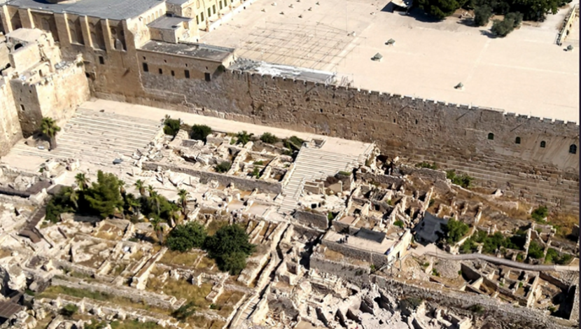 מתחם טהרה ענק התגלה בחפירות העופל - ד