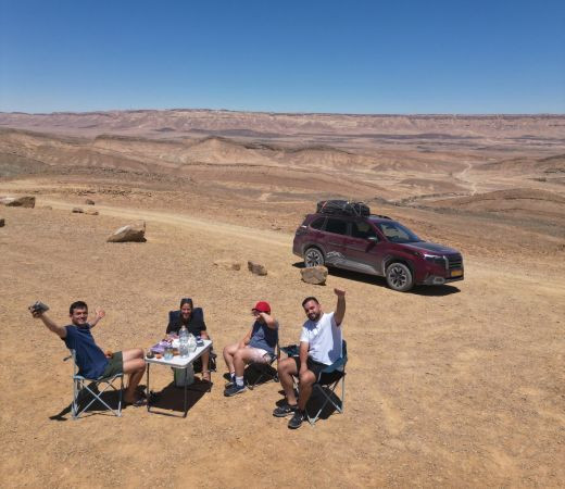 תמונה של צפו: אריאל רון חוצה את שביל ישראל 4X4 | יום 3 - ממכתש רמון להר הנגב - למטייל בישראל (טיולי)