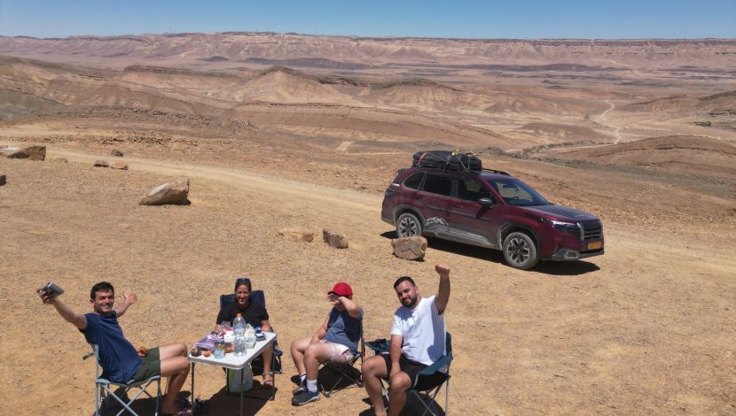 צפו: אריאל רון חוצה את שביל ישראל 4X4 | יום 3 - ממכתש רמון להר הנגב (1)