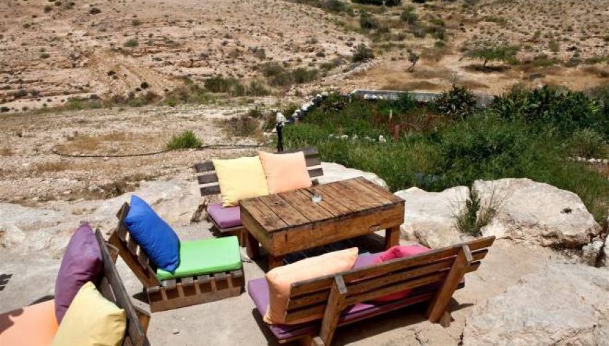 בראנץ בלב מדבר | צילום: איתיאל ציון