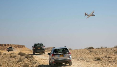 תמונה של חוויה אתגרית: טיול 4X4 סובב מכתש רמון - למטייל בישראל (טיולי)
