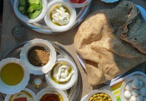אצל הילייל: חאן באזור שדה בוקר