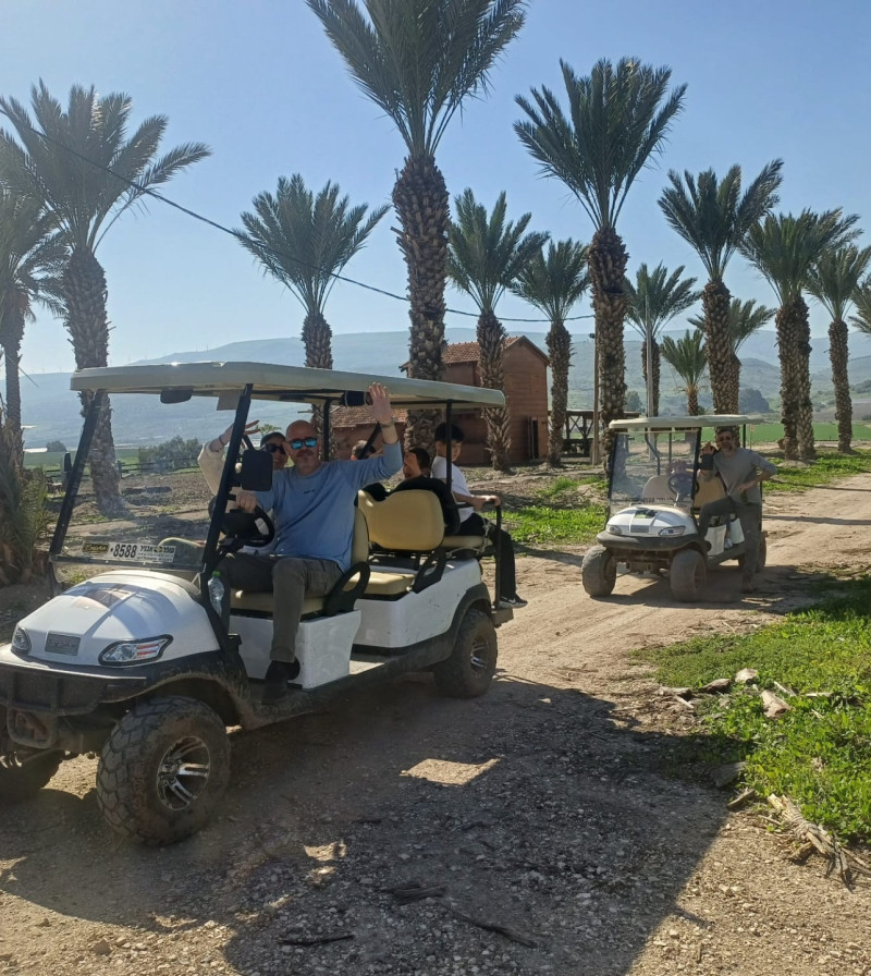 מרכבות הירדן: טיולי קלאב קאר