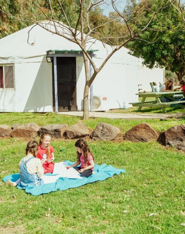 תמונה של הכפר האינדיאני: קמפינג באווירה אינדינאית ברמת הגולן - למטייל בישראל (טיולי)