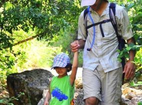 מתחילים בטיול: 10 מסלולים קצרים לחג