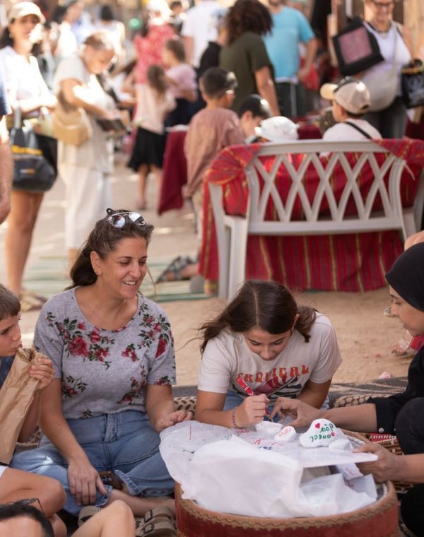 תמונה של סוכה במדבר: טיולים ולינה על דרך האוהלים - למטייל בישראל (טיולי)