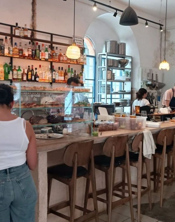 תמונה של לציבור העולים לרגל: 10 מסעדות ירושלמיות - למטייל בישראל (טיולי)