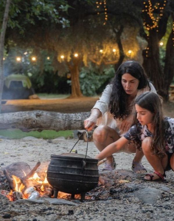 תמונה של קמפינג מטיילים דפנה: קמפינג על גדות פלג נחל - למטייל בישראל (טיולי)
