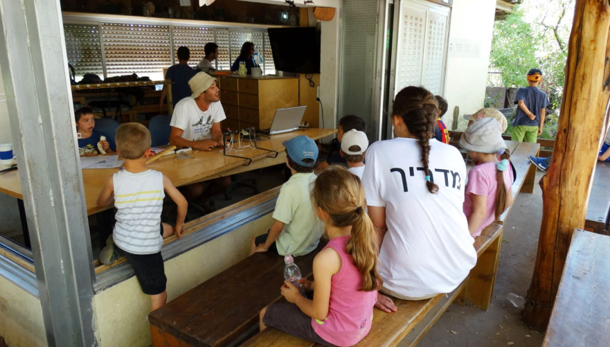 התחנה לחקר ציפורים ירושלים | צילום: דב גרינבלט, החברה להגנת הטבע