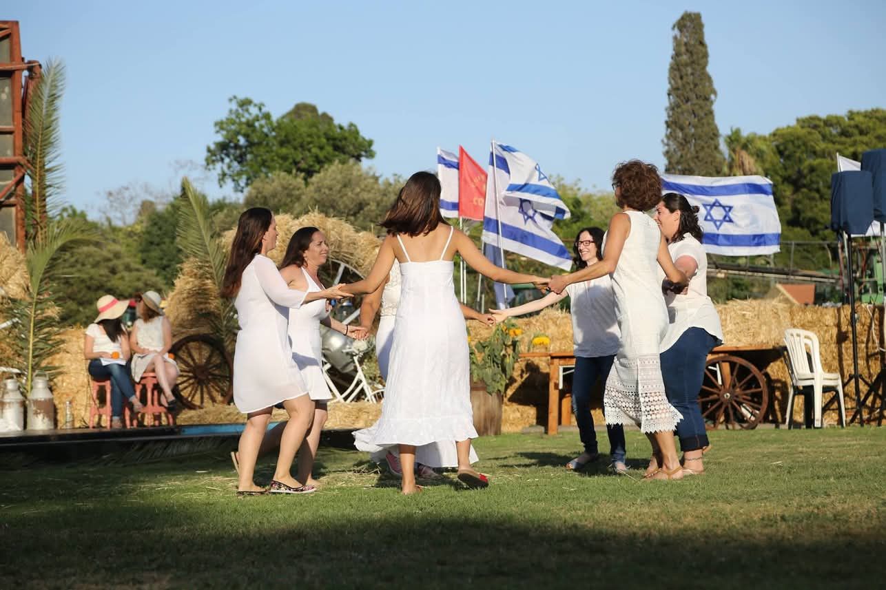 שבועות בכפר מסריק. צילום: רפי כהן שמואלי