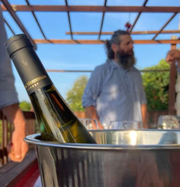 תמונה של הזקן והיין: סיורים וסדנאות יין - למטייל בישראל (טיולי)