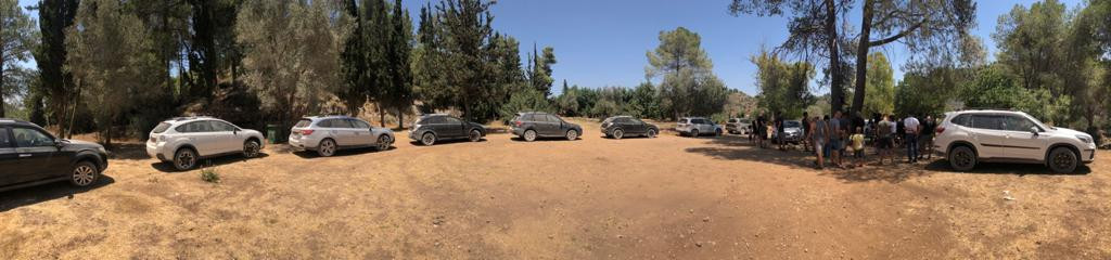 שיירת רכבים באתר באב אל וואד | צילום: שי שובל