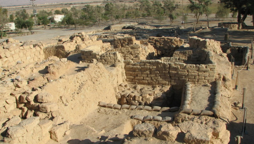 עיר אובות (1)