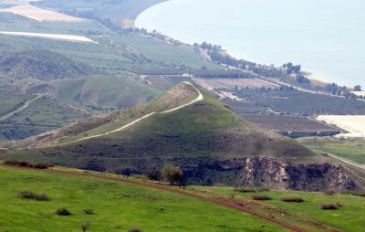 טבע, פריחה, היסטוריה וסיפורי גבורה בצפון הגולן (3)