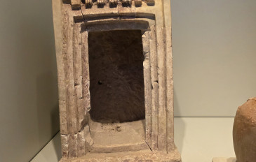 ארון קודש מתקופת בית ראשון - מהקארביים עד לקומראן - סיור במוזיאון ישראל (3)