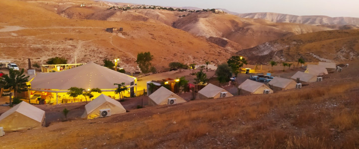 צילום ארץ צבי - Gazelle Valley - ארץ הצבי (1)