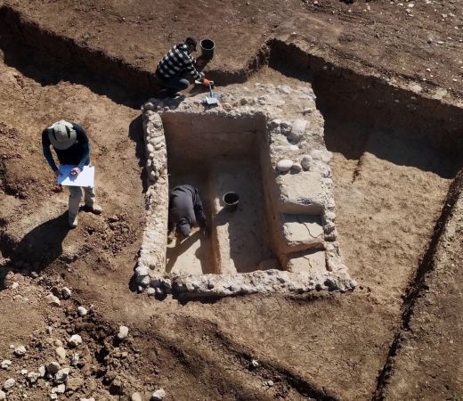 תמונה של המקווה העתיק עובר דירה: איך מרימים מבנה במשקל 25 טון? - למטייל בישראל (טיולי)