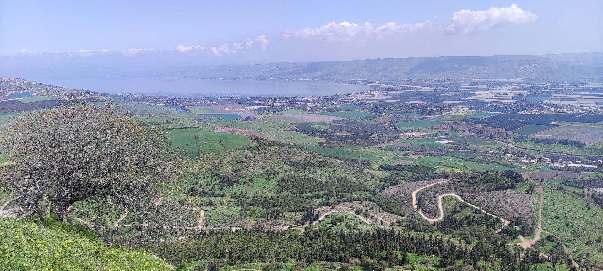 מסלול רטוב לאורך שביל עמק המעיינות