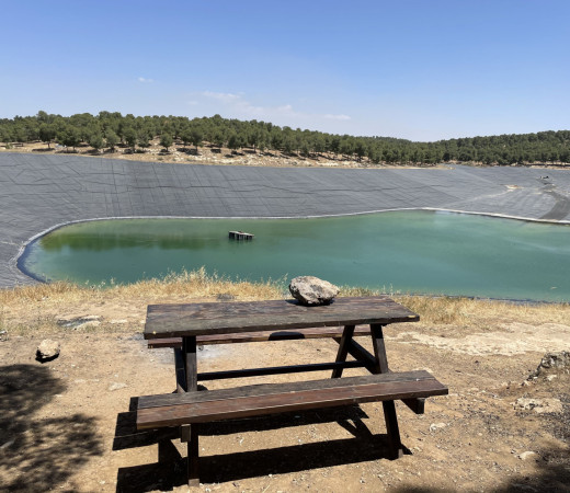 תמונה של יום כיף באזור צומת שוקת: מאגר מים יפהפה במדבר ותגליות מדעיות מרתקות - למטייל בישראל (טיולי)