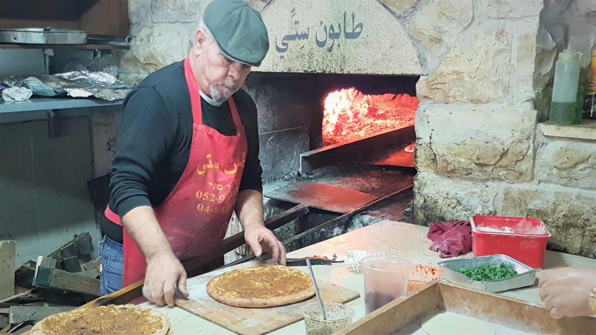 ככה מכינים מאכלים מסורתיים בטאבון סיטי | צילום: יריב המאירי_ייעוץ וניהול תיירות