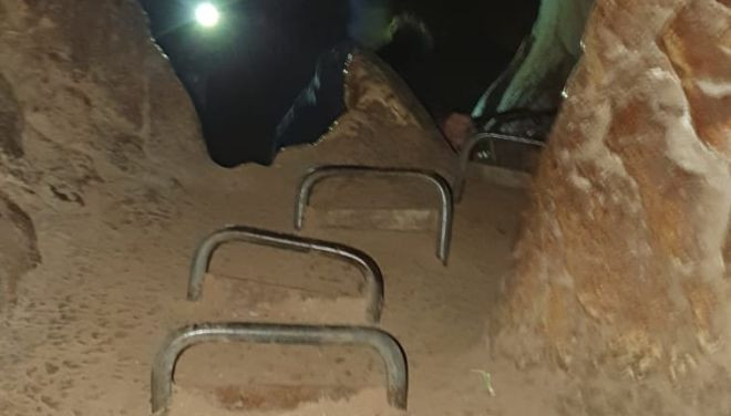 יתדות במערת חריטון