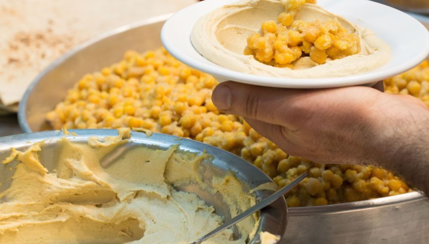 צלחת אצל אבו גאנם | צילום: איתיאל ציון