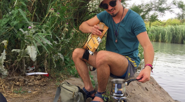 תמונה של שלווה מטר מהעיר: נקודות הקפה הכי שוות במרכז - למטייל בישראל (טיולי)