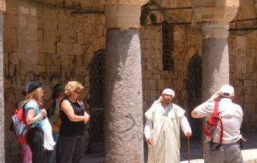 ח'אן אל עומדאן. - בין ריצ'רד לב הארי ל