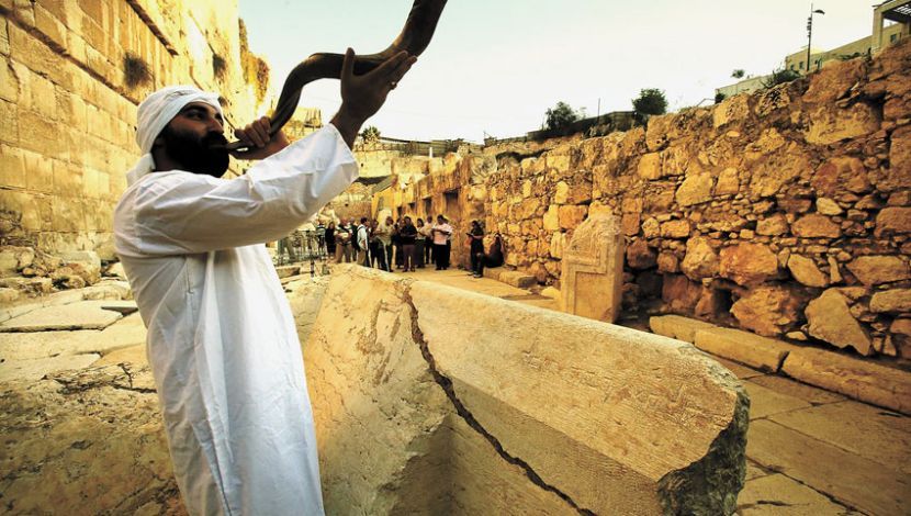 תקיעת שופר בכות - חווית סליחות ברובע היהודי בירושלים (1)