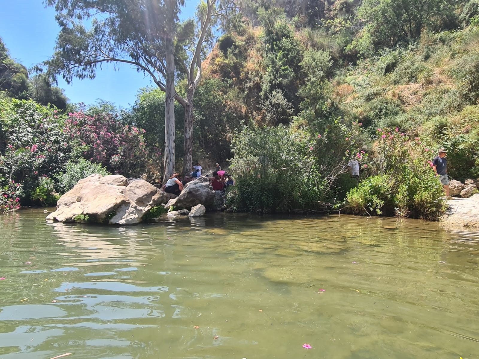 טיול בין מפלים בנחל עיון | צילום: יוחאי שוחט