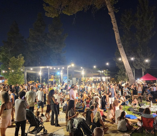 תמונה של קהילילה לבן 2025: אירוע הקיץ של פרדס חנה כרכור חוזר - למטייל בישראל (טיולי)