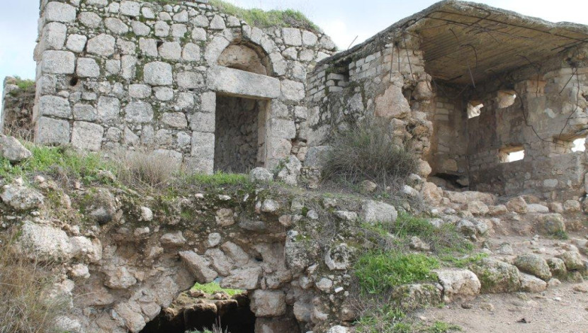 מבצר לטרון - פריתור הקרבות לכיבוש לטרון במלחמת העצמאות (1)