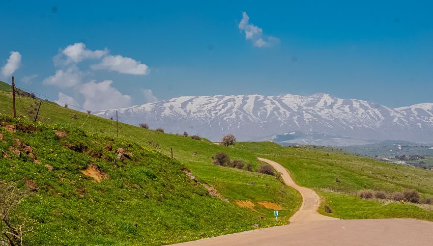 תצפית מרהיבה לחרמון מעמק הבכא | צילום: אנה פיליפנקו