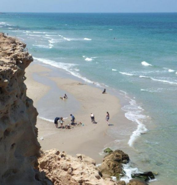 תמונה של חופי השרון: מסלול ג'יפים קיצי ליד הים - למטייל בישראל (טיולי)