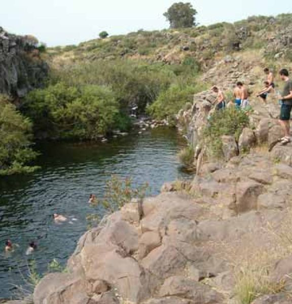 תמונה של קצרין ונחל זוויתן עליון - למטייל בישראל (טיולי)