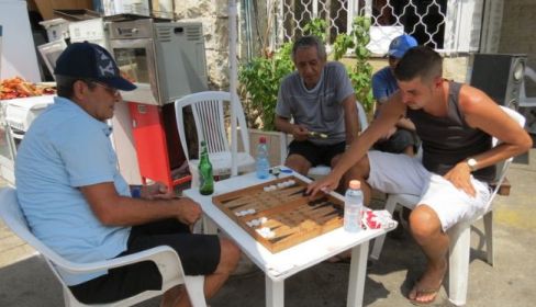 תמונה של שוק הפשפשים בחיפה - למטייל בישראל (טיולי)